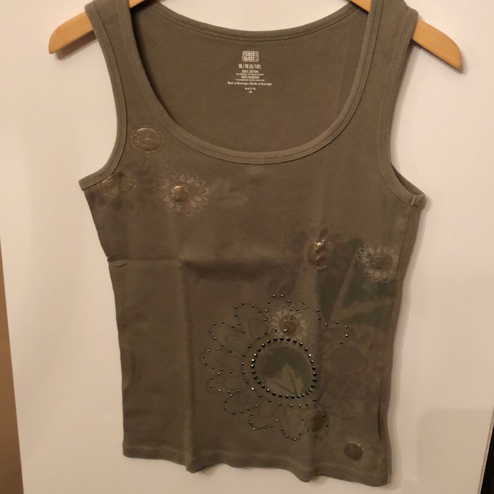 3-for-1 Ribbed Design Tank Tops Size Medium - Picture 4 of 7